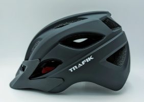 Spécification de casque TRAFIK 2.0 Matt Black / Helmet Trafik 2.0